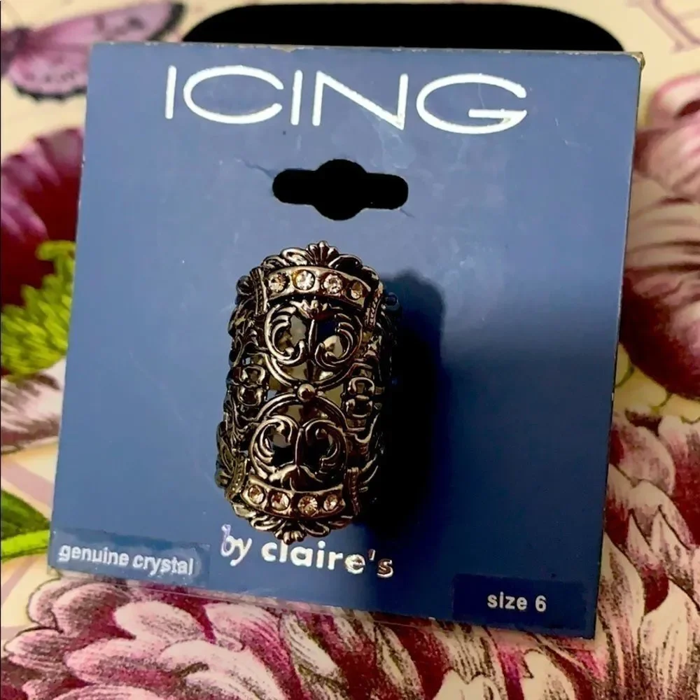 Icing by Claire’s Ring Genuine Crystal size 6